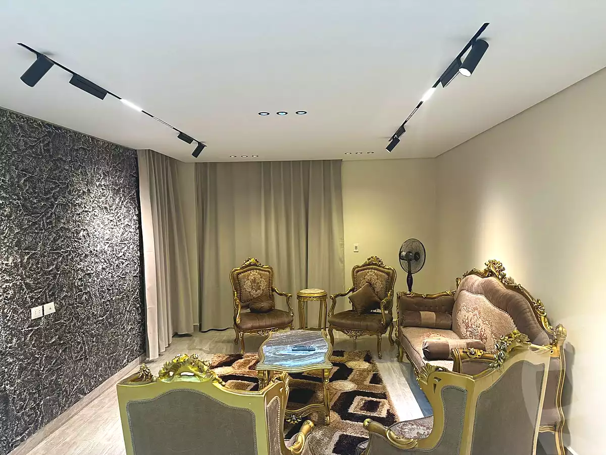 https://aqarmap.com.eg/ar/listing/7146975-for-rent-cairo-6th-of-october-compounds-jn-ktwbr