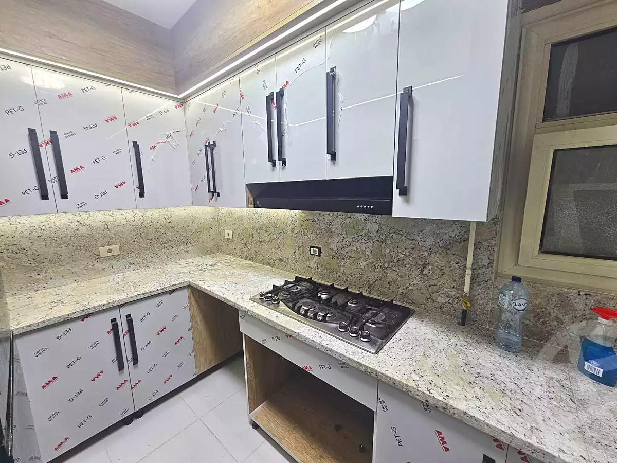 https://aqarmap.com.eg/ar/listing/7147250-for-rent-cairo-6th-of-october-compounds-jn-ktwbr