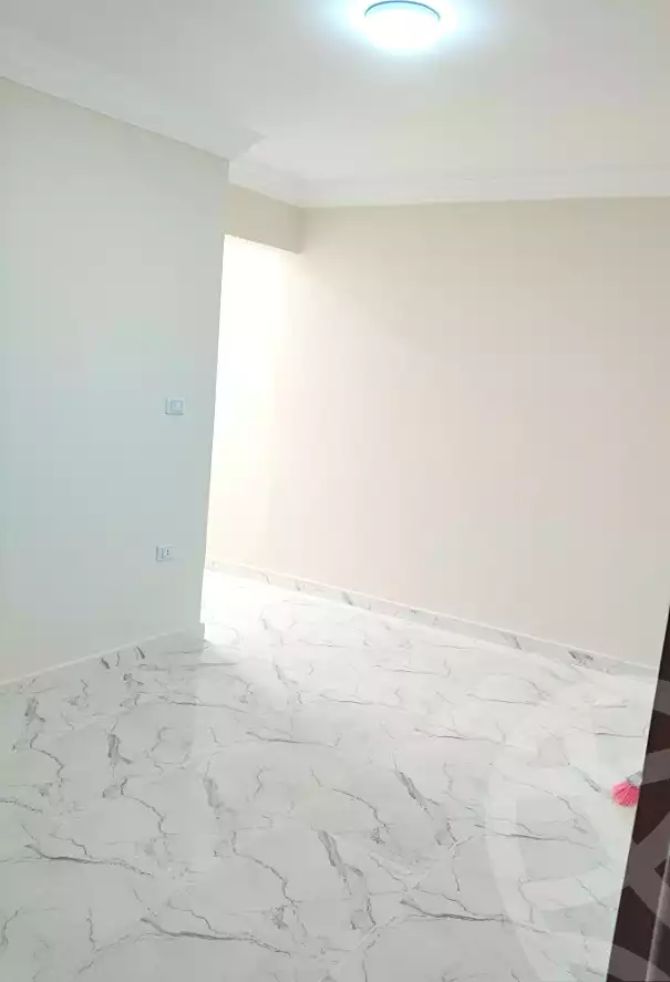 https://aqarmap.com.eg/en/listing/7147365-for-sale-alexandria-al-agamy-el-hanouvel-abo-bakr-el-sedeek-st
