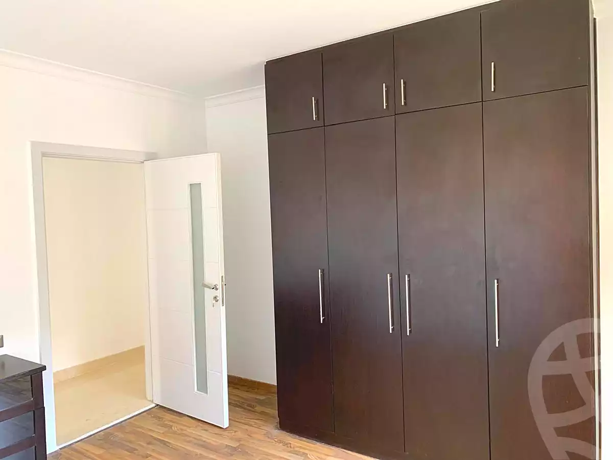 https://aqarmap.com.eg/ar/listing/7147631-for-rent-cairo-6th-of-october-compounds-palm-parks