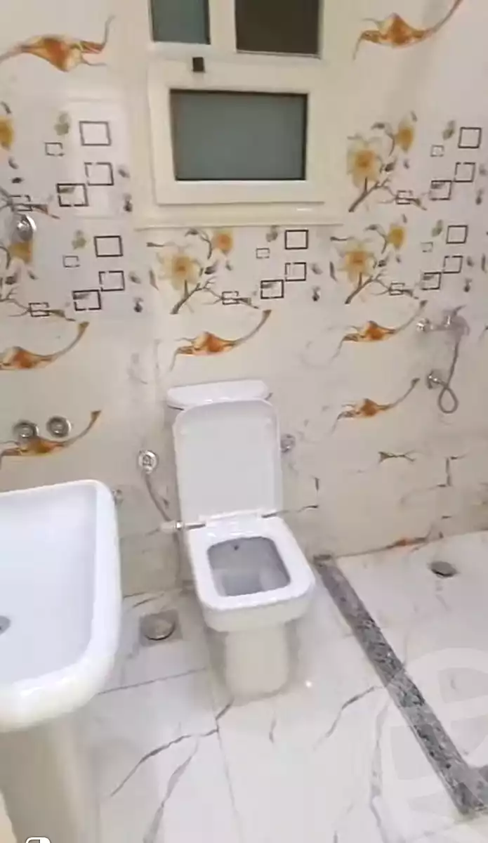 https://aqarmap.com.eg/ar/listing/7148028-for-sale-cairo-nozha-2-el-khamseen-st