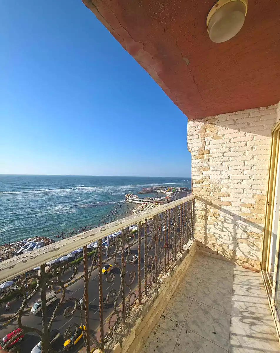 https://aqarmap.com.eg/ar/listing/7148095-for-sale-alexandria-el-asafra-l-sfr-bhry-el-geish-rd