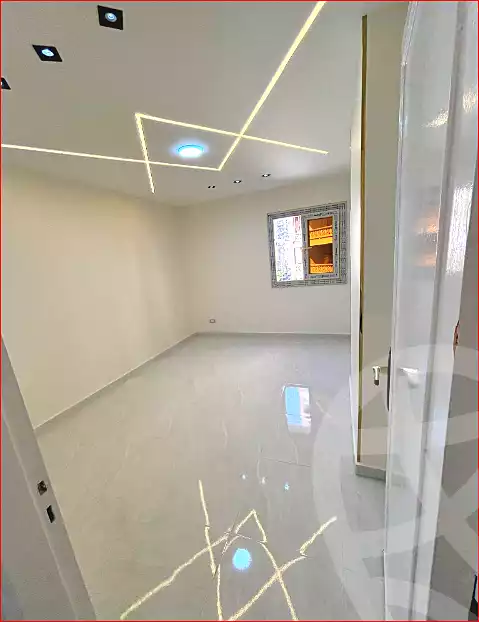 https://aqarmap.com.eg/ar/listing/7148133-for-sale-alexandria-sydy-bshr-sydy-bshr-bhry-shr-mhmwd-l-yswy