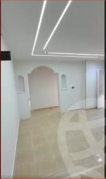 https://aqarmap.com.eg/ar/listing/7148189-for-sale-alexandria-miami-farook-abd-al-wahab-st