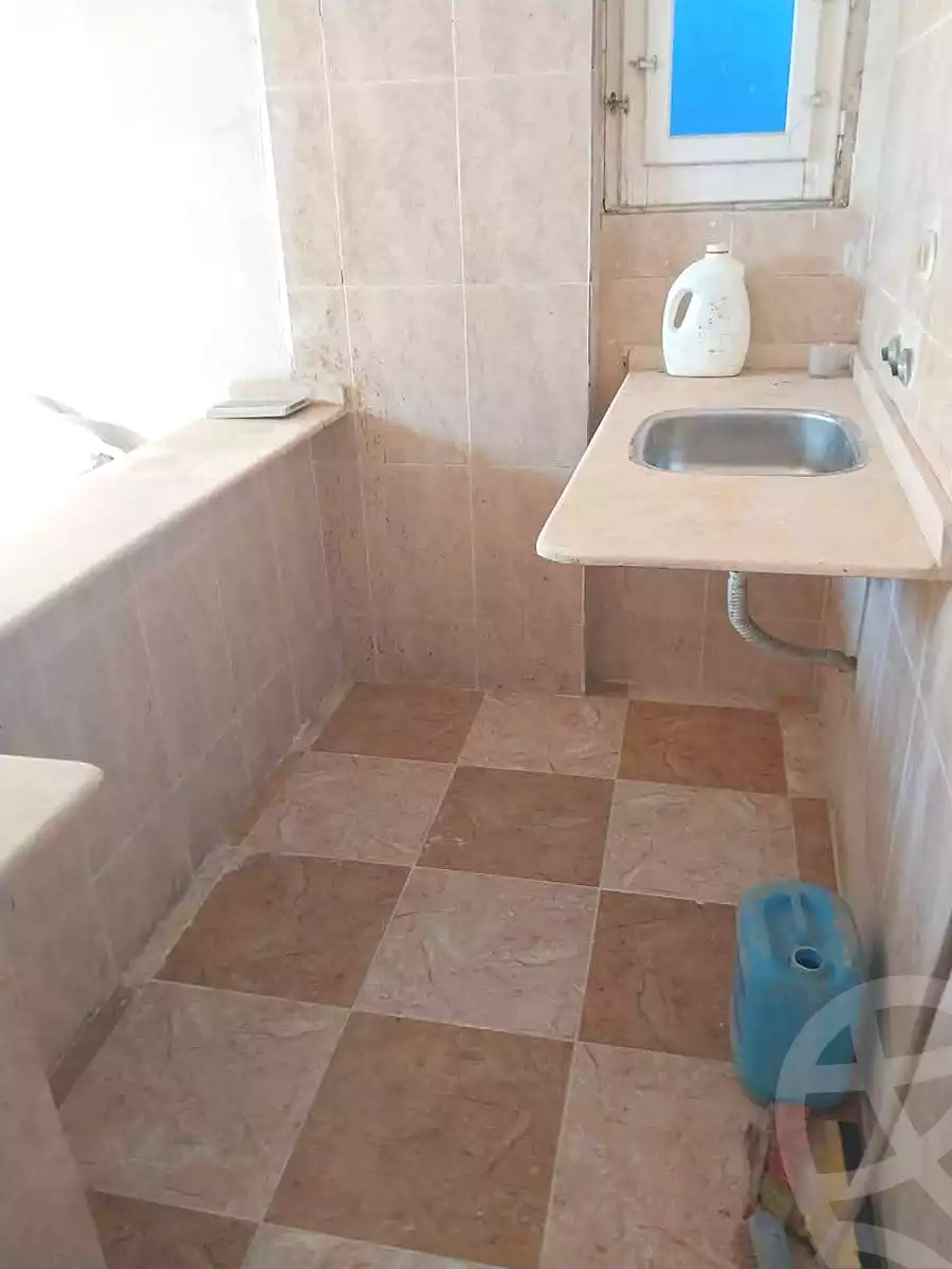 https://aqarmap.com.eg/ar/listing/7148309-for-sale-alexandria-al-agamy-el-hanouvel-el-salam-st