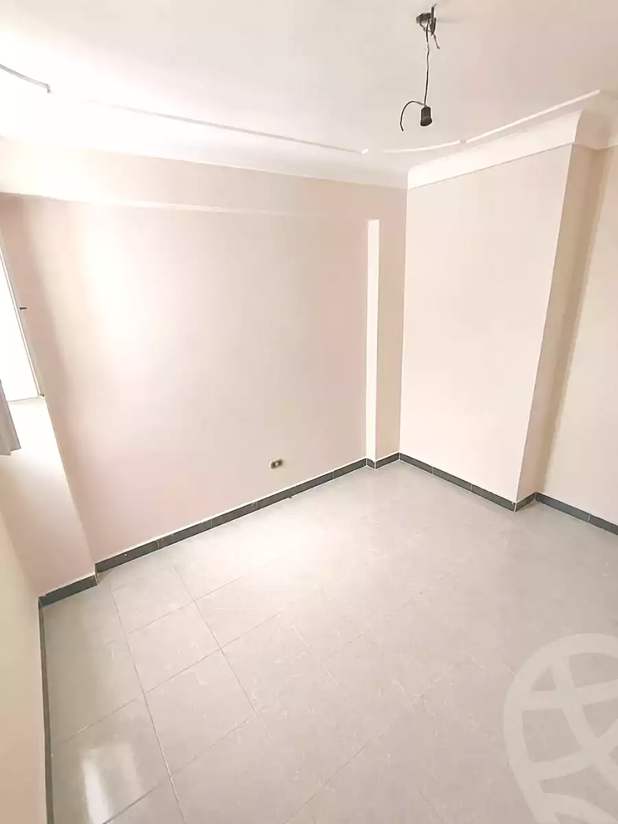 https://aqarmap.com.eg/ar/listing/7148432-for-sale-alexandria-al-agamy-el-hanouvel-gomaa-moftah-st