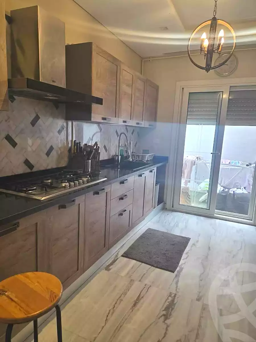 فيلا بـ٤ غرف نوم في ماونتن فيو أي سيتي أكتوبر، صورة ٧ من ١٧