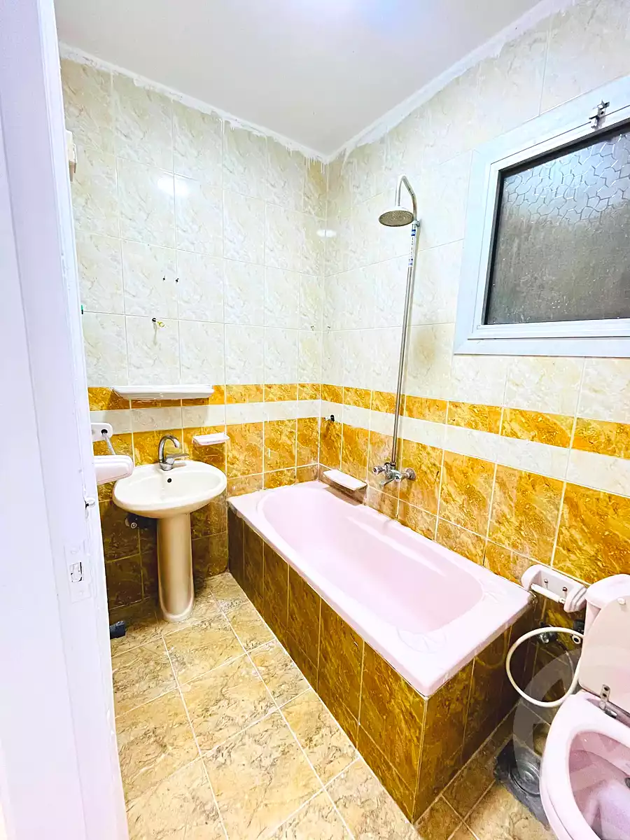 https://aqarmap.com.eg/en/listing/7149346-for-sale-alexandria-al-agamy-shataa-el-nakheel