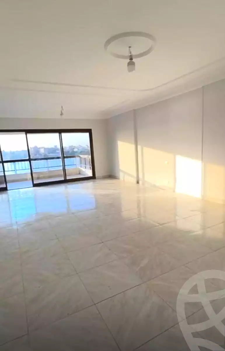 https://aqarmap.com.eg/en/listing/7149778-for-sale-cairo-shoubra-corniche-el-nile-st