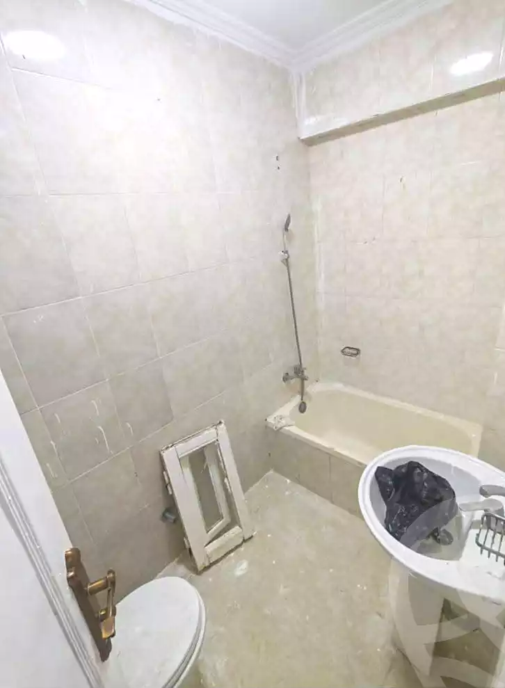 https://aqarmap.com.eg/ar/listing/7150477-for-sale-alexandria-al-agamy-el-hanouvel-al-asdakaa-st