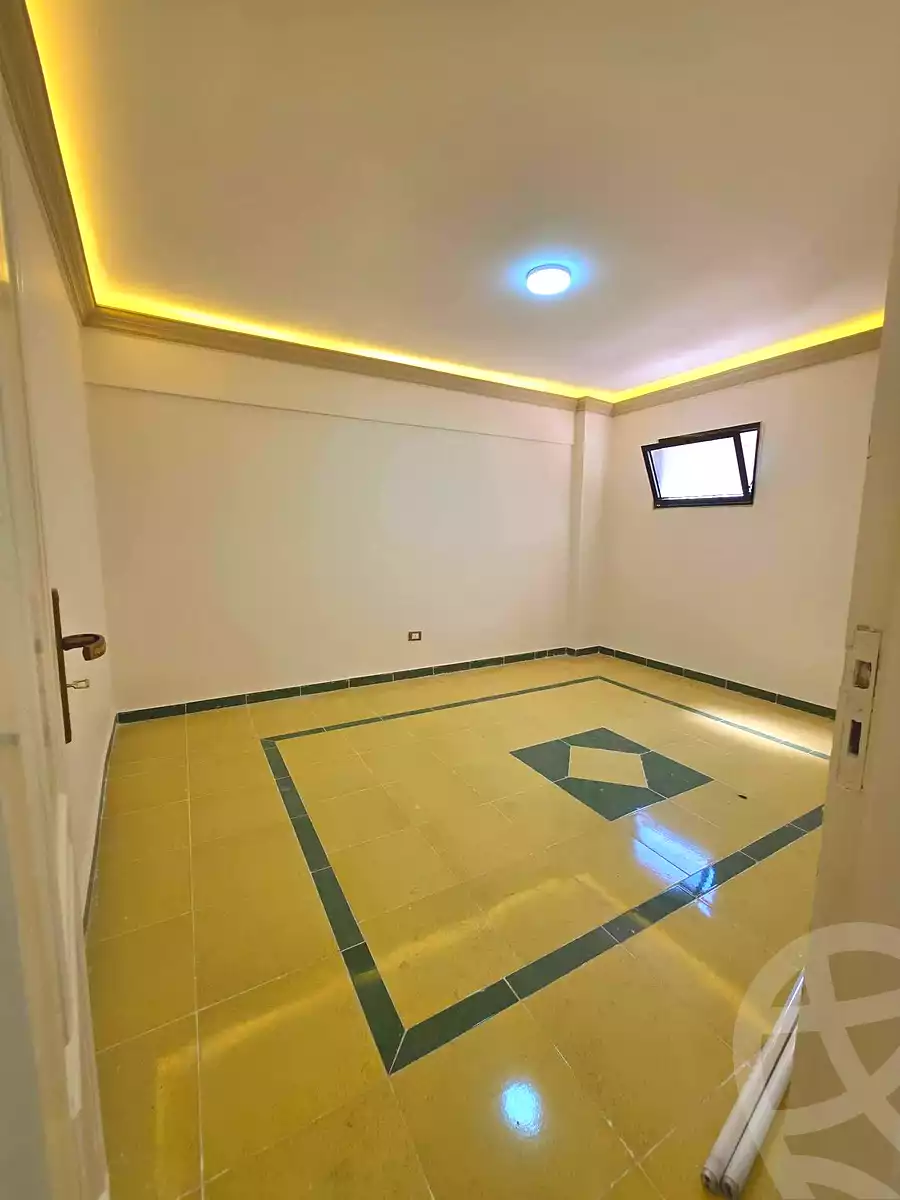 https://aqarmap.com.eg/en/listing/7150537-for-sale-alexandria-al-agamy-el-hanouvel-al-haded-we-al-soulb-st