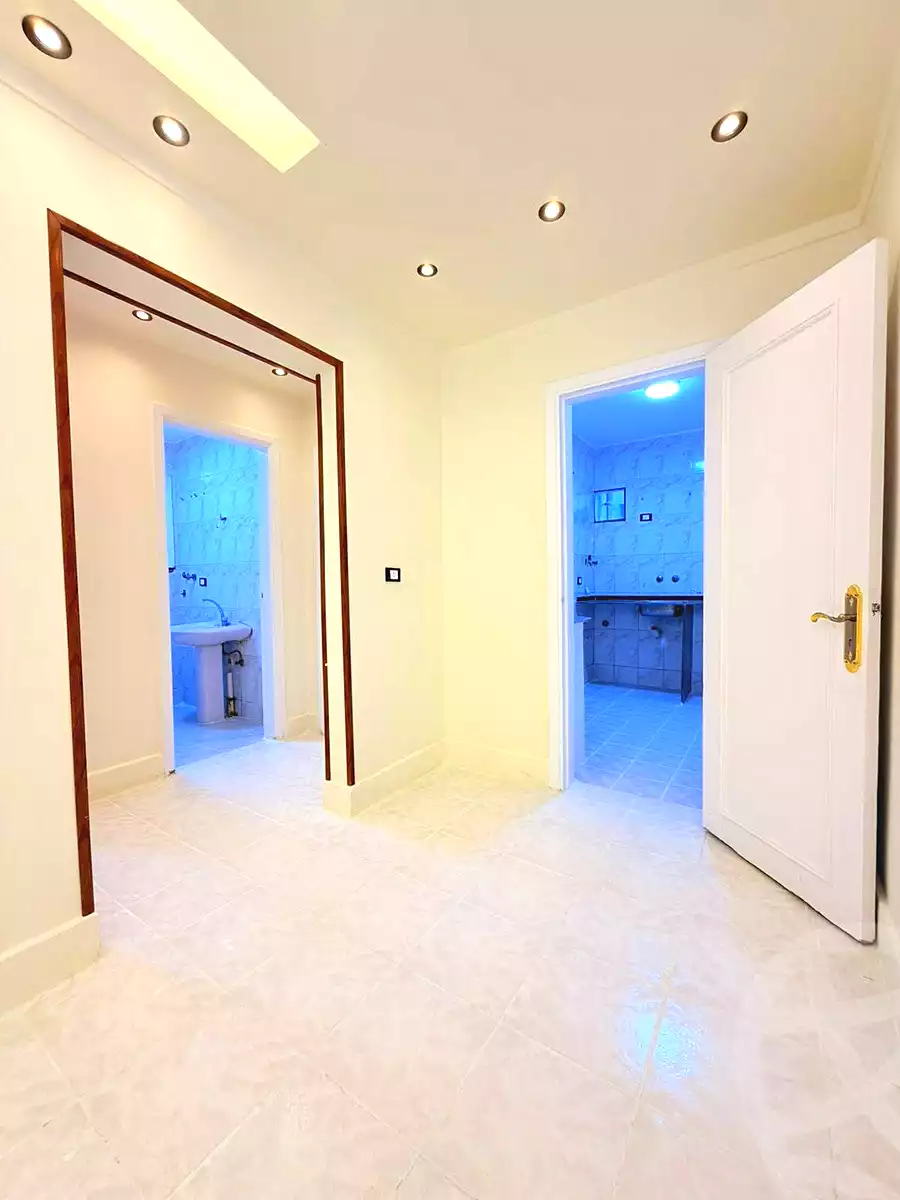 https://aqarmap.com.eg/ar/listing/7150772-for-sale-alexandria-al-agamy-shataa-el-nakheel-street-23