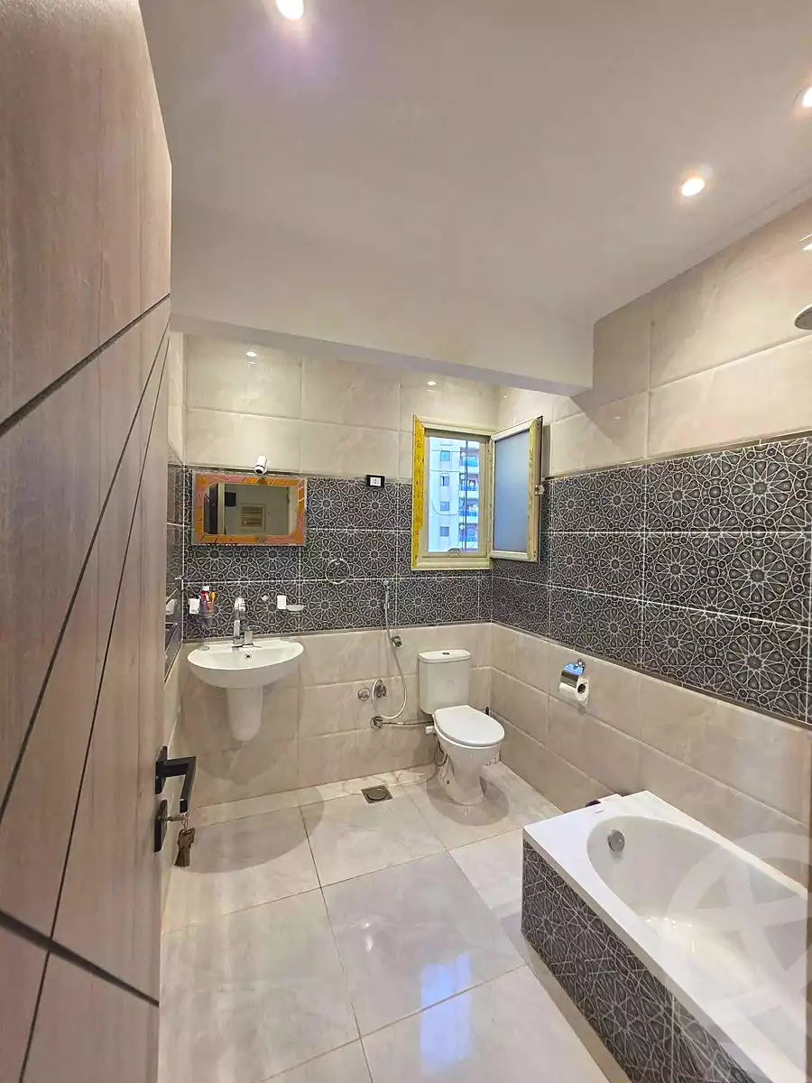 https://aqarmap.com.eg/ar/listing/7150921-for-sale-alexandria-el-asafra-l-sfr-bhry
