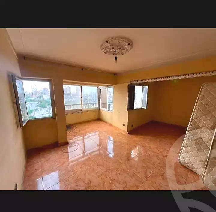 https://aqarmap.com.eg/ar/listing/7151071-for-rent-alexandria-moharram-bey