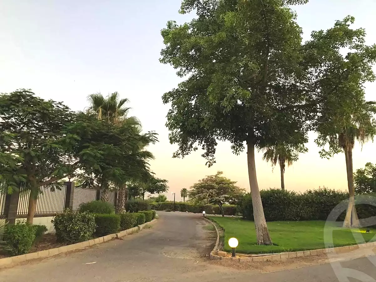 https://aqarmap.com.eg/ar/listing/7151911-for-sale-cairo-el-sheikh-zayed-city-lshykh-zyd-ljdyd-ofok-1