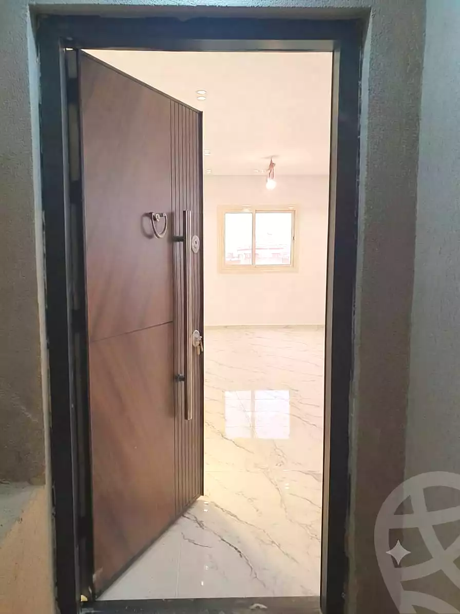 https://aqarmap.com.eg/ar/listing/7152026-for-sale-cairo-el-shorouk-lhy-lwl-shrq-neighborhood-1