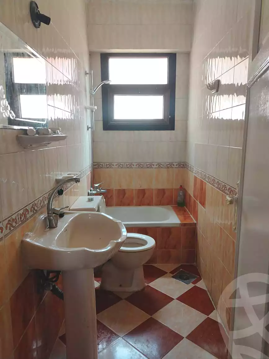 https://aqarmap.com.eg/ar/listing/7152111-for-rent-cairo-6th-of-october-el-ahyaa-neighborhood-1st-al-maahad
