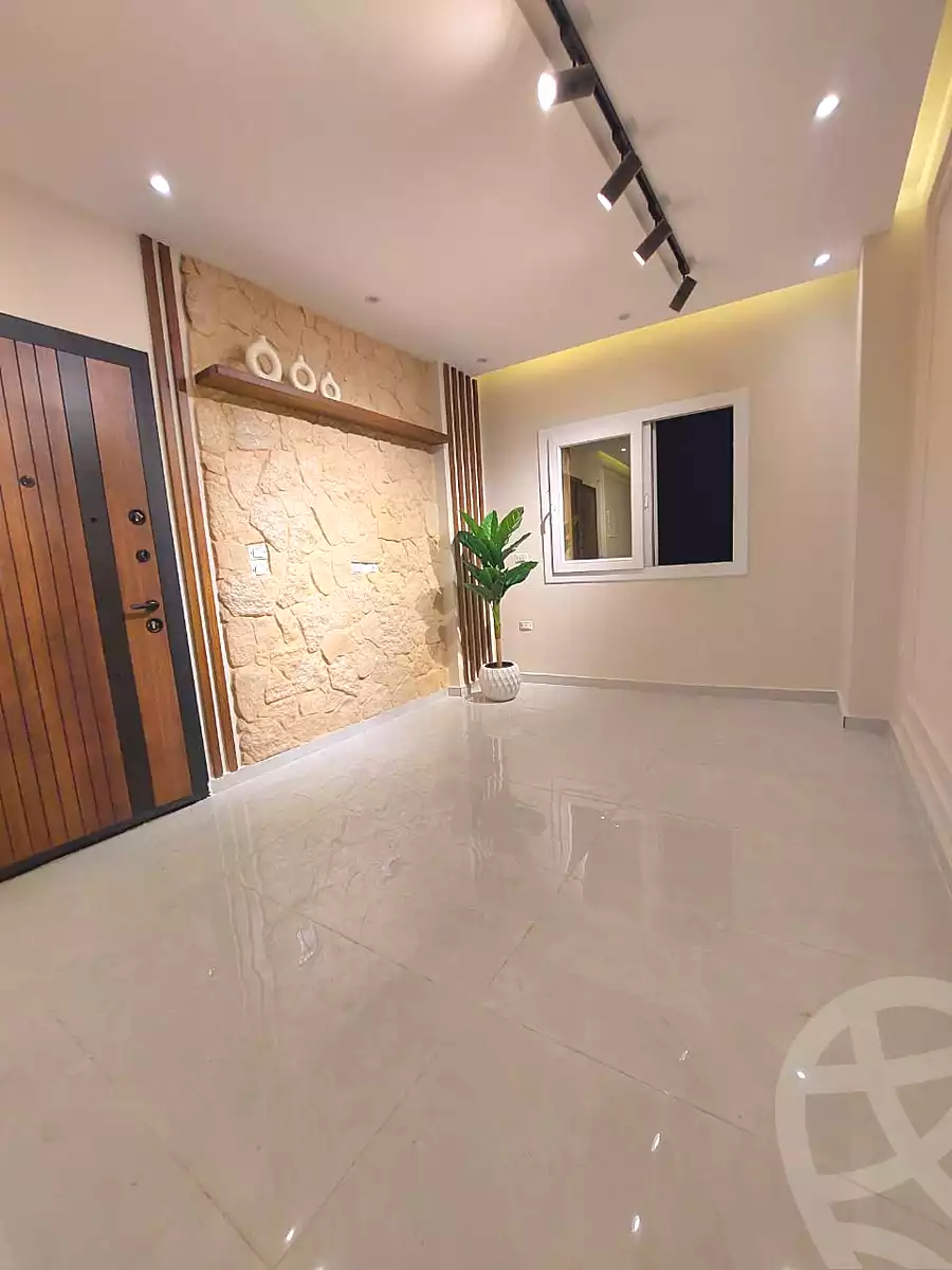 https://aqarmap.com.eg/en/listing/7152420-for-sale-cairo-6th-of-october-el-ahyaa-neighborhood-2nd-divided-from-al-kafrawei-st