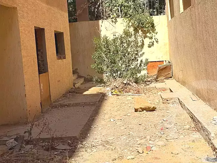 https://aqarmap.com.eg/ar/listing/7152468-for-sale-cairo-el-shorouk-lmntq-lthmn-neighbourhood-1