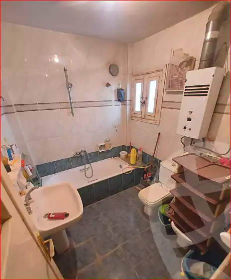 https://aqarmap.com.eg/en/listing/7152643-for-sale-cairo-helwan-helwan-el-sharkeya-borhan-st