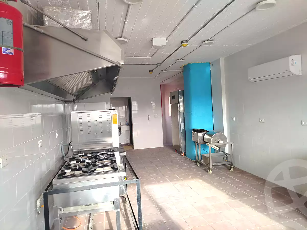 https://aqarmap.com.eg/ar/listing/7152904-for-sale-cairo-new-cairo-lrhb-city-malls-and-markets