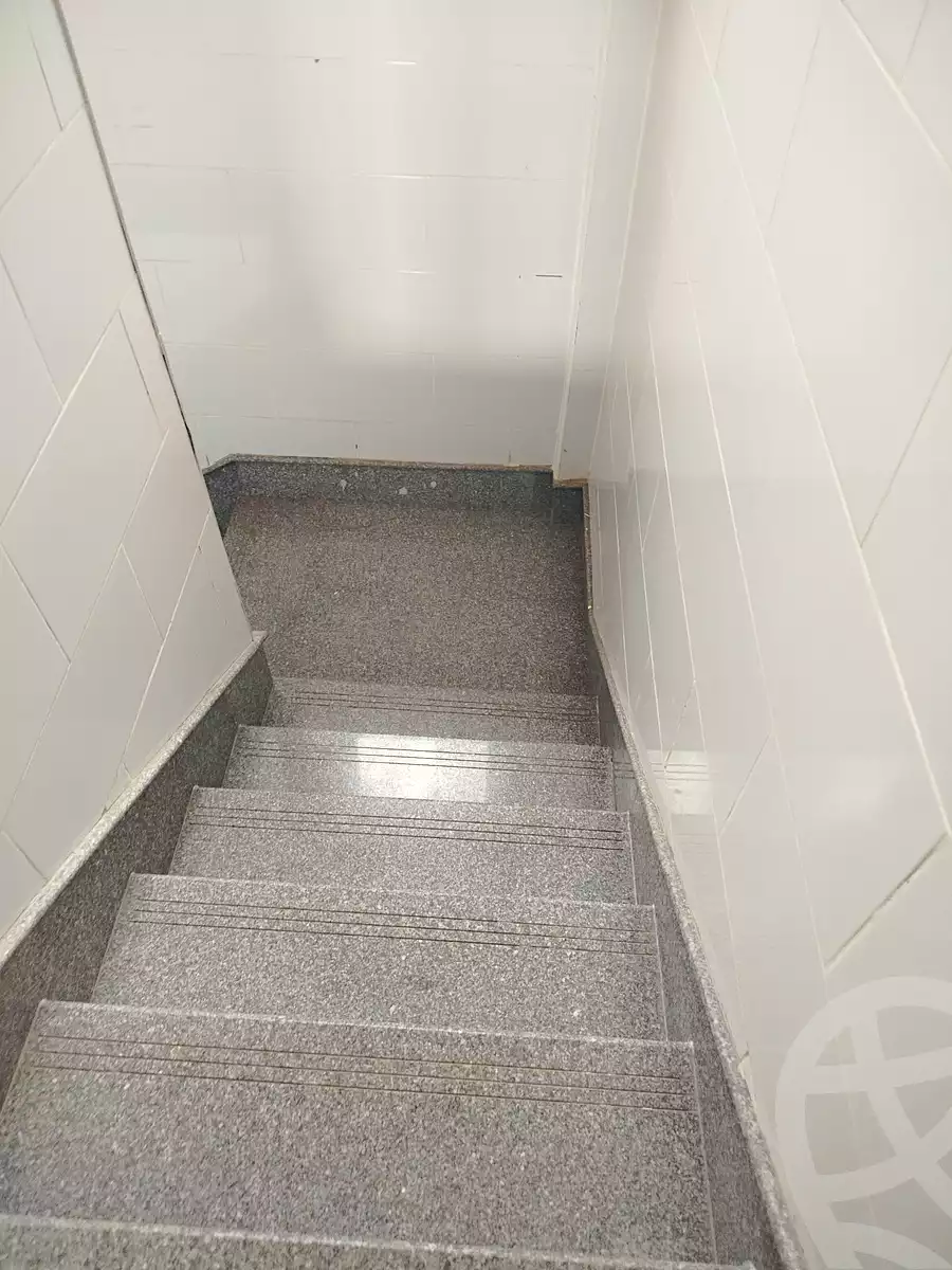 https://aqarmap.com.eg/ar/listing/7152904-for-sale-cairo-new-cairo-lrhb-city-malls-and-markets