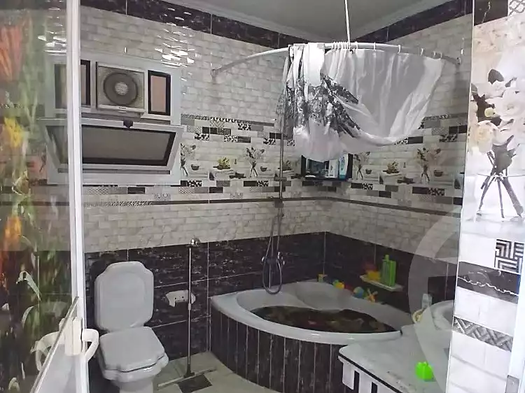 https://aqarmap.com.eg/en/listing/7153082-for-sale-alexandria-sydy-bshr