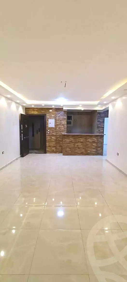 https://aqarmap.com.eg/en/listing/7153802-for-sale-cairo-helwan-hadayek-helwan-nile-corniche-st