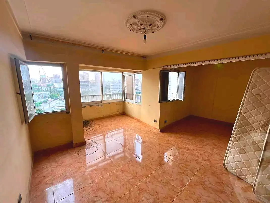 https://aqarmap.com.eg/en/listing/7153975-for-rent-alexandria-moharram-bey