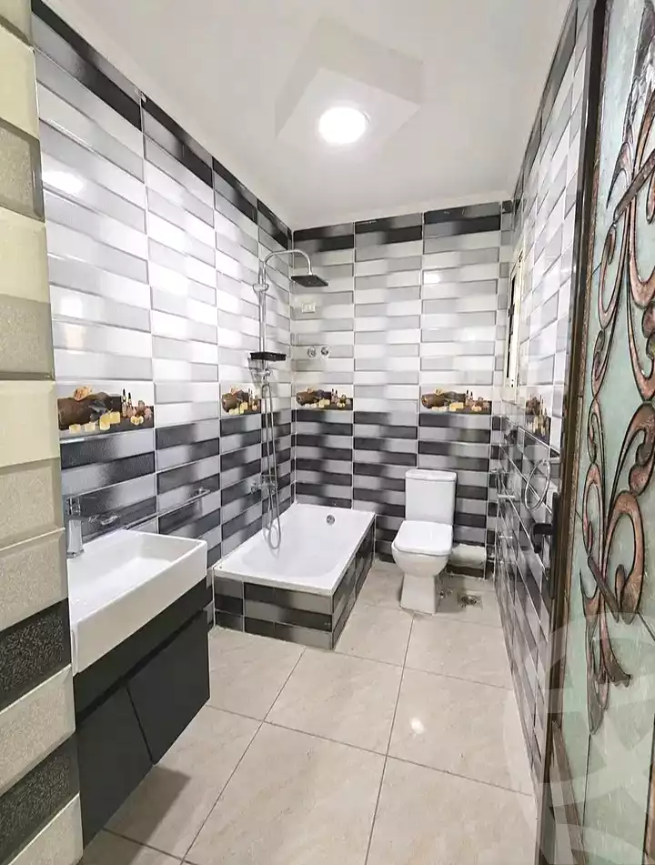 https://aqarmap.com.eg/ar/listing/7154194-for-sale-alexandria-al-agamy-lbytsh-al-kaada-st