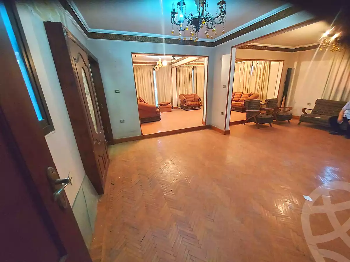 https://aqarmap.com.eg/en/listing/7154213-for-sale-cairo-helwan-helwan-el-sharkeya-borhan-st
