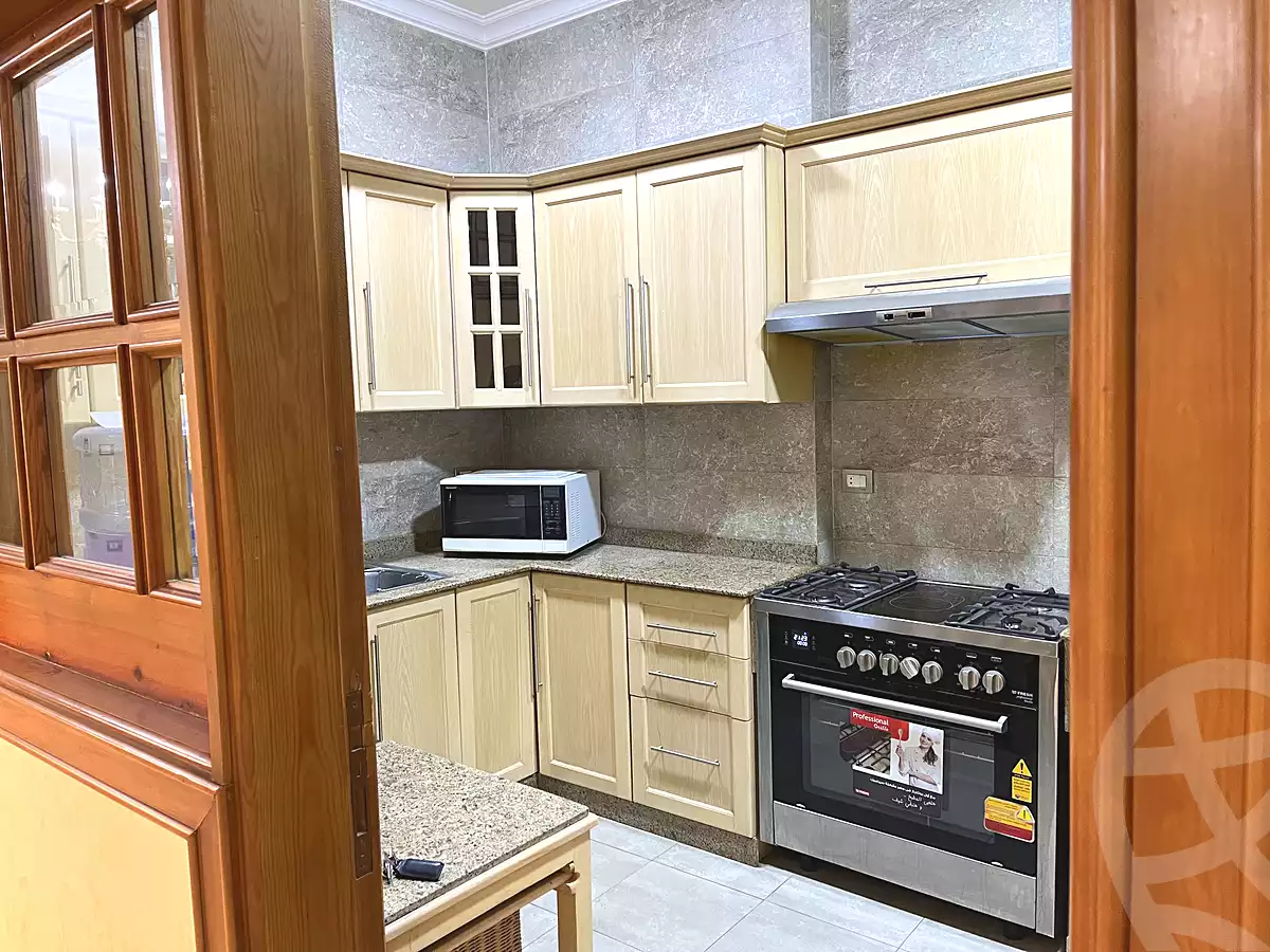 https://aqarmap.com.eg/ar/listing/7154287-for-sale-cairo-new-cairo-ganob-el-akadamiya-orouba-axis