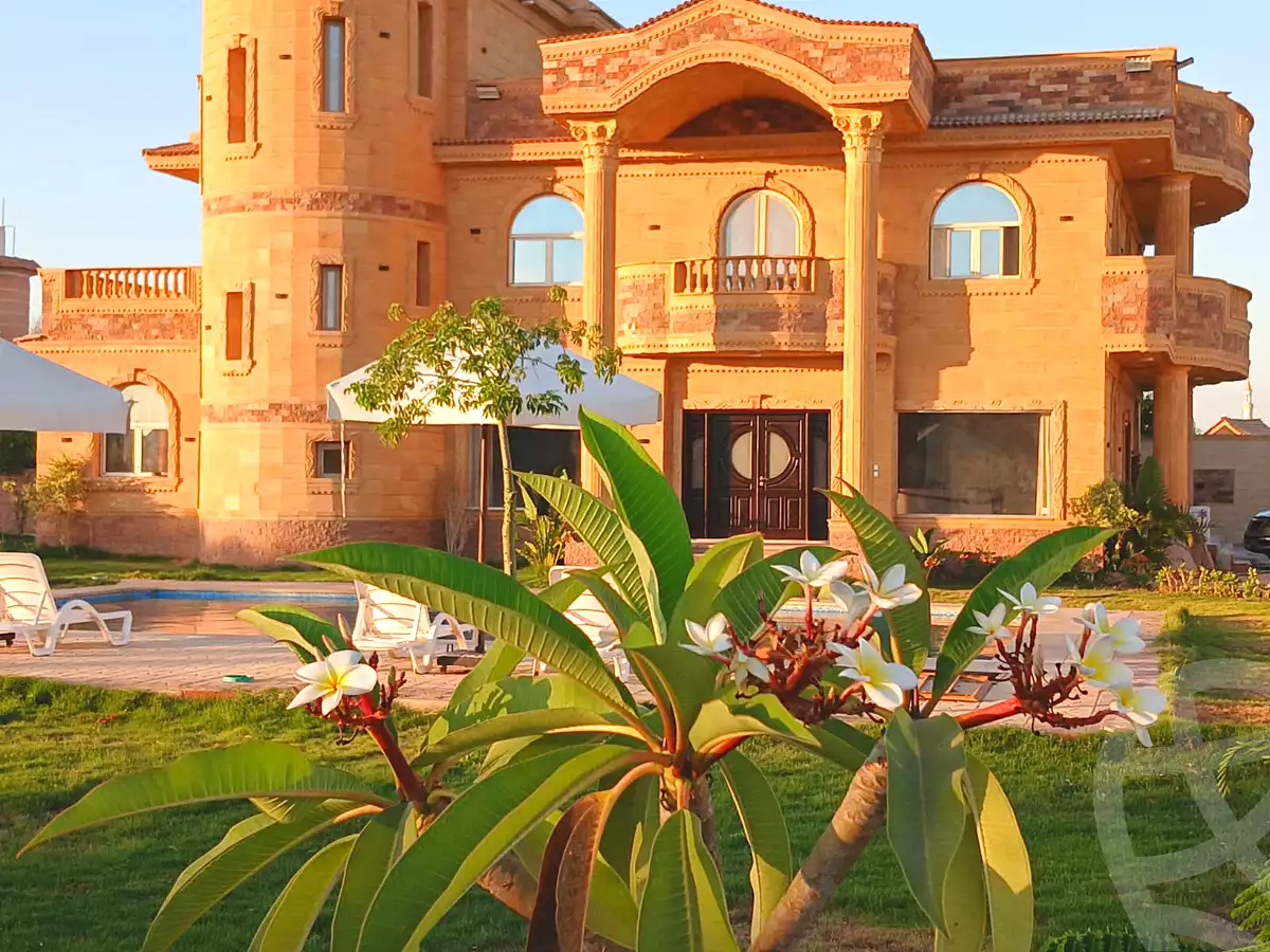 https://aqarmap.com.eg/ar/listing/7154513-for-rent-cairo-el-sheikh-zayed-city-lshykh-zyd-ljdyd-el-reef-el-oroby