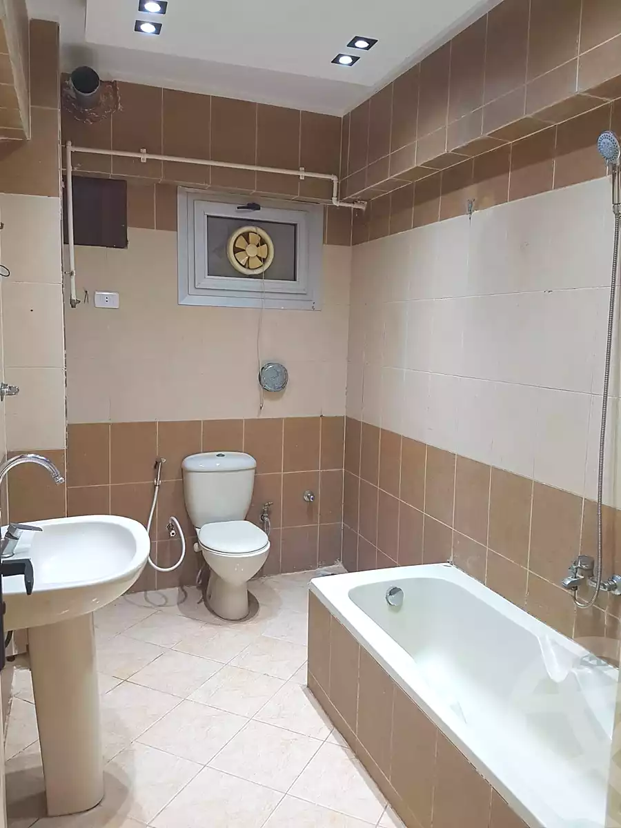 https://aqarmap.com.eg/ar/listing/7154556-for-rent-cairo-6th-of-october-mntq-fr-y-b-6-ktwbr