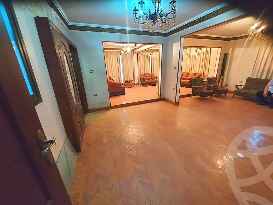 https://aqarmap.com.eg/en/listing/7154783-for-sale-cairo-helwan-helwan-el-sharkeya-borhan-st