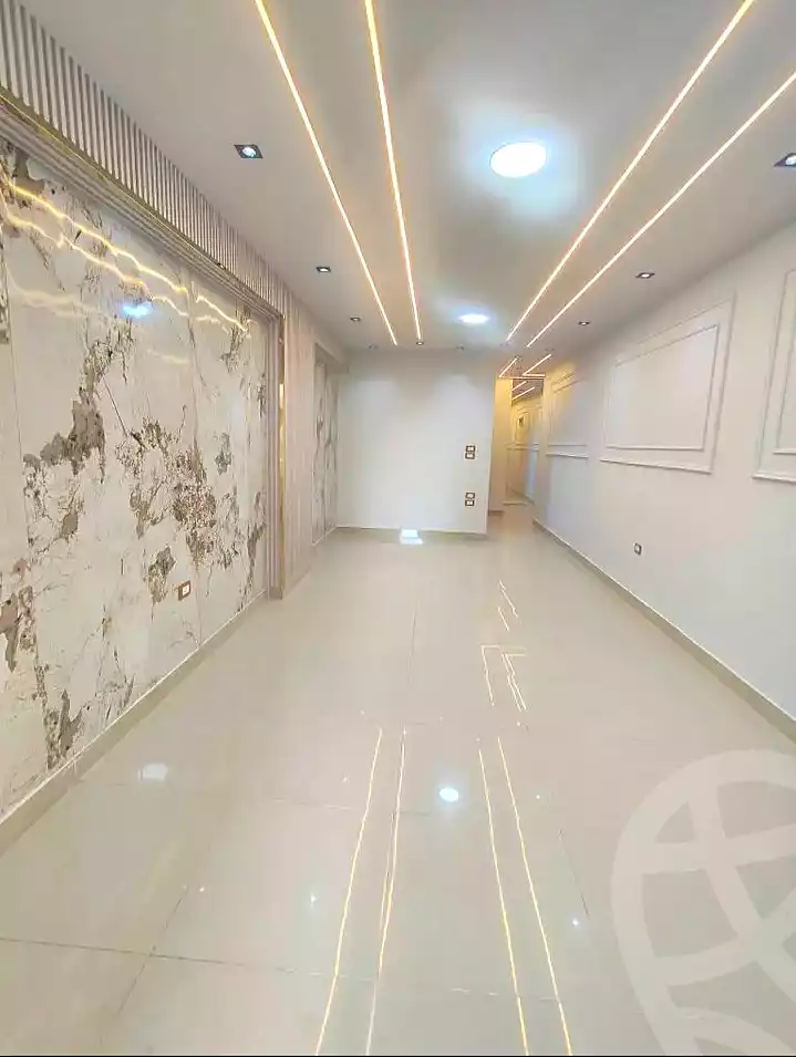 https://aqarmap.com.eg/ar/listing/7154918-for-sale-alexandria-sydy-bshr-sydy-bshr-bhry-shr-khld-bn-lwlyd