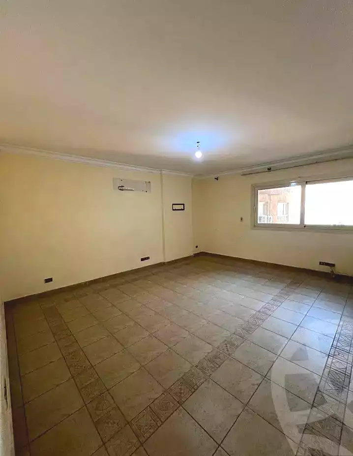 https://aqarmap.com.eg/ar/listing/7154975-for-sale-alexandria-lauran
