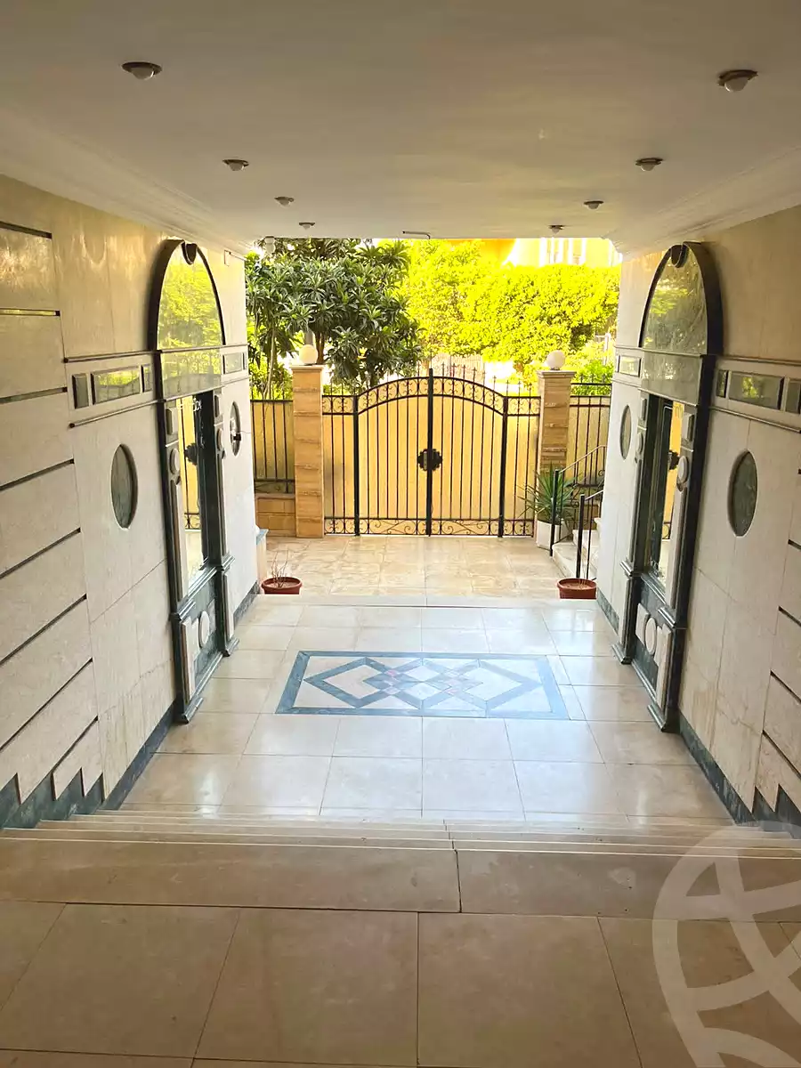 https://aqarmap.com.eg/ar/listing/7155544-for-sale-cairo-new-cairo-el-ahyaa-first-neighborhood-omar-ibn-abd-el-aziz-st