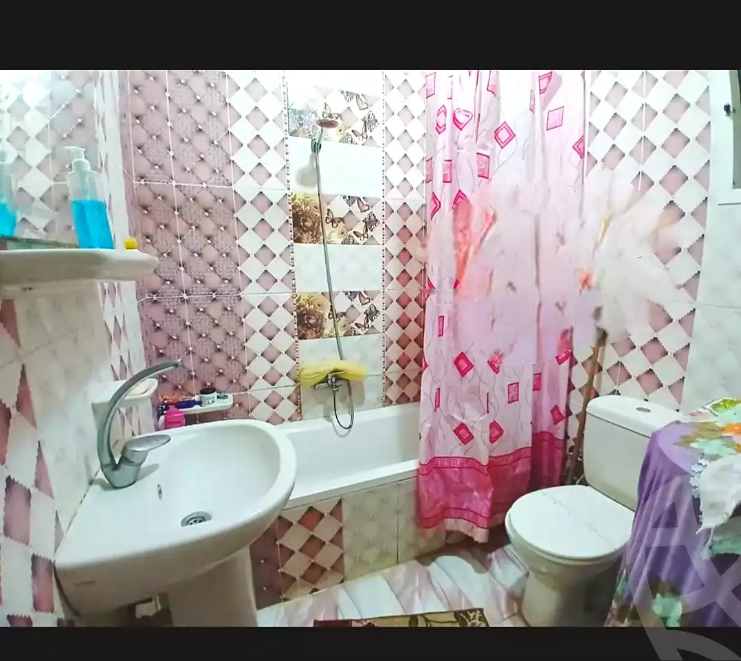 https://aqarmap.com.eg/ar/listing/7155667-for-sale-alexandria-moharram-bey-erfan-st