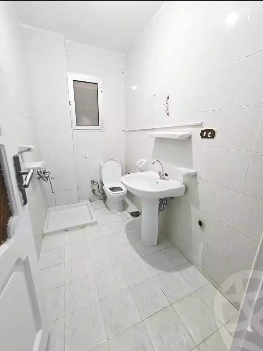 https://aqarmap.com.eg/ar/listing/7155712-for-sale-alexandria-al-agamy-shataa-el-nakheel