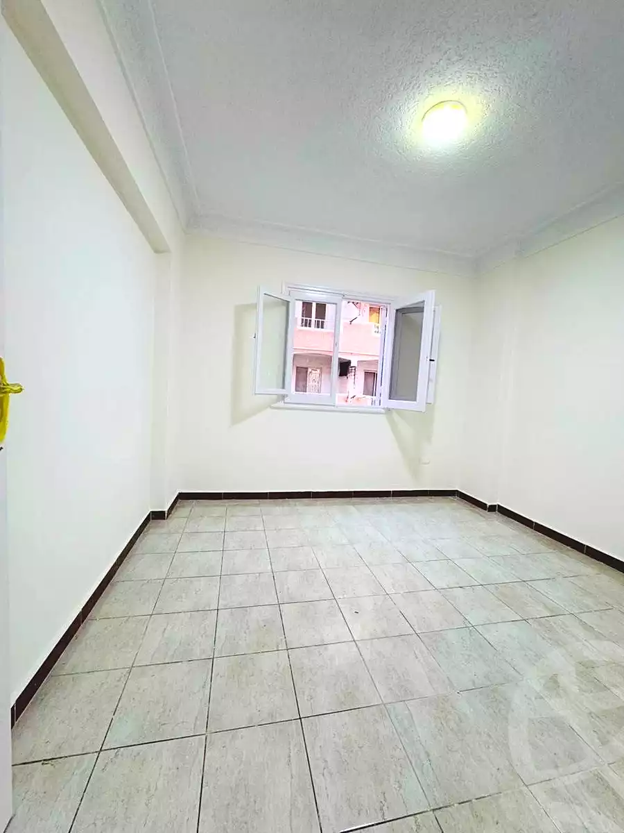 https://aqarmap.com.eg/en/listing/7156224-for-sale-alexandria-al-agamy-shataa-el-nakheel