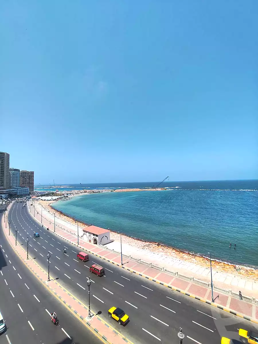 https://aqarmap.com.eg/en/listing/7157257-for-sale-alexandria-sydy-bshr-sydy-bshr-bhry