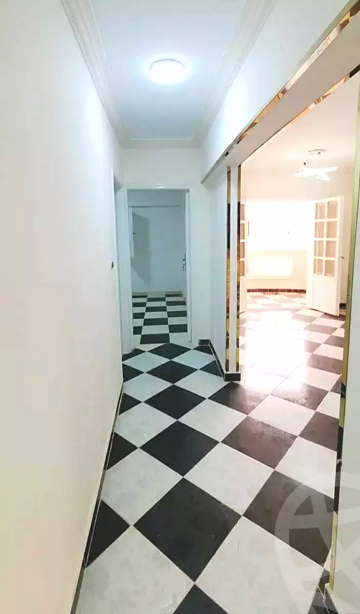 https://aqarmap.com.eg/ar/listing/7157375-for-sale-alexandria-al-agamy-shataa-el-nakheel