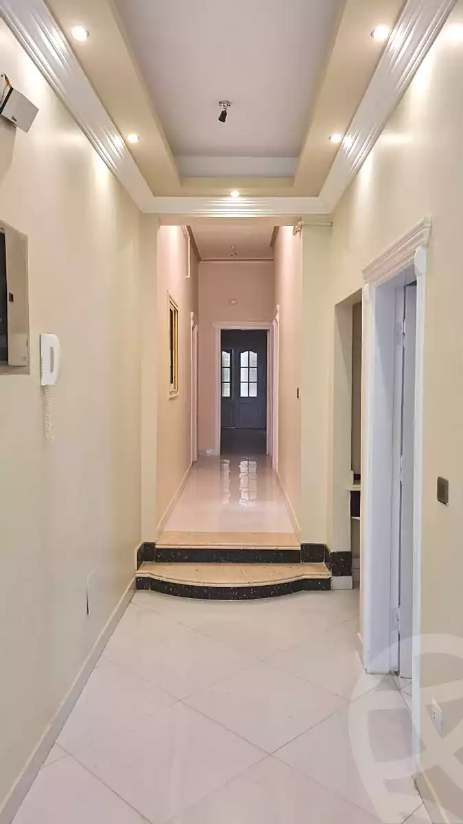 https://aqarmap.com.eg/ar/listing/7157461-for-sale-cairo-new-cairo-el-yassamin-el-yasmeen-7-el-shaheed-mahmoud-maher-st
