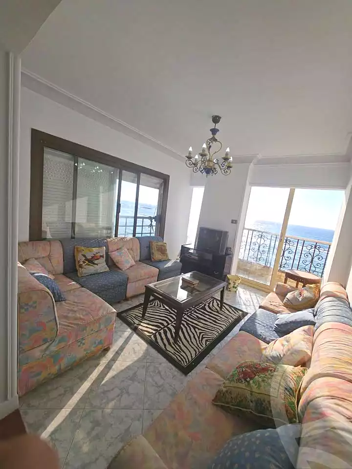 https://aqarmap.com.eg/ar/listing/7157544-for-sale-alexandria-el-asafra-l-sfr-bhry