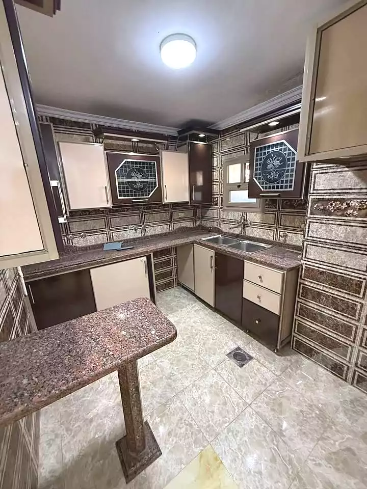 https://aqarmap.com.eg/ar/listing/7157681-for-sale-alexandria-al-agamy-lbytsh-al-kaada-st
