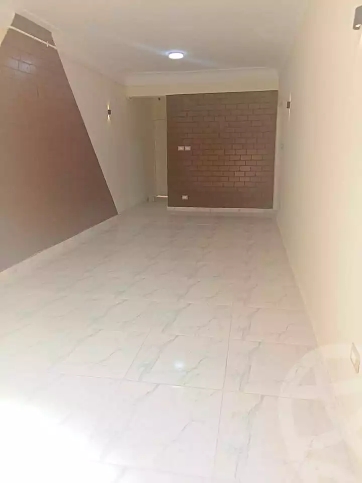 https://aqarmap.com.eg/ar/listing/7157776-for-sale-alexandria-al-agamy-lbytsh-shahr-al-assal-st