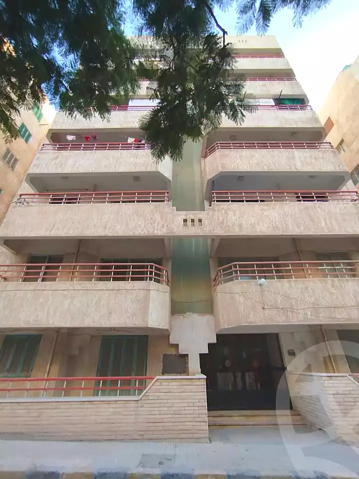 https://aqarmap.com.eg/ar/listing/7157916-for-sale-alexandria-al-agamy-shataa-el-nakheel