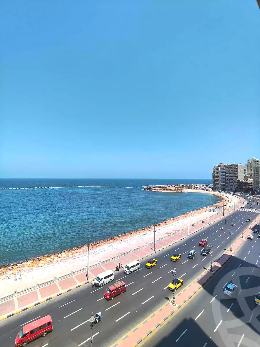 https://aqarmap.com.eg/ar/listing/7158179-for-sale-alexandria-sydy-bshr-sydy-bshr-bhry-gamal-abd-el-nasir-st