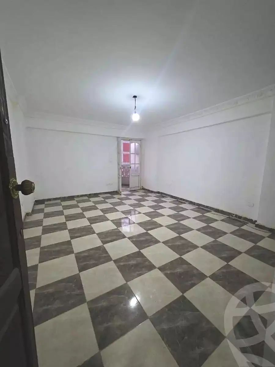 https://aqarmap.com.eg/ar/listing/7158259-for-sale-alexandria-sydy-bshr-sydy-bshr-bhry-shr-khld-bn-lwlyd